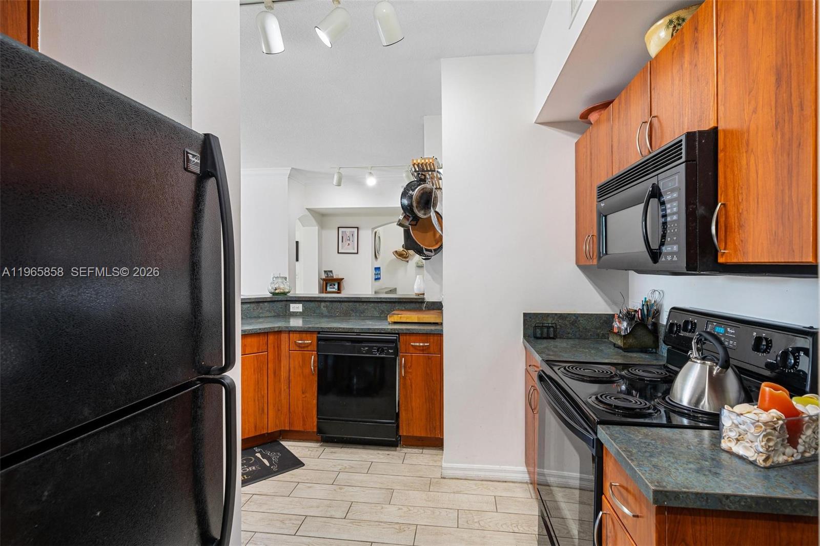 9172 Collins Ave #210, Surfside FL 33154
