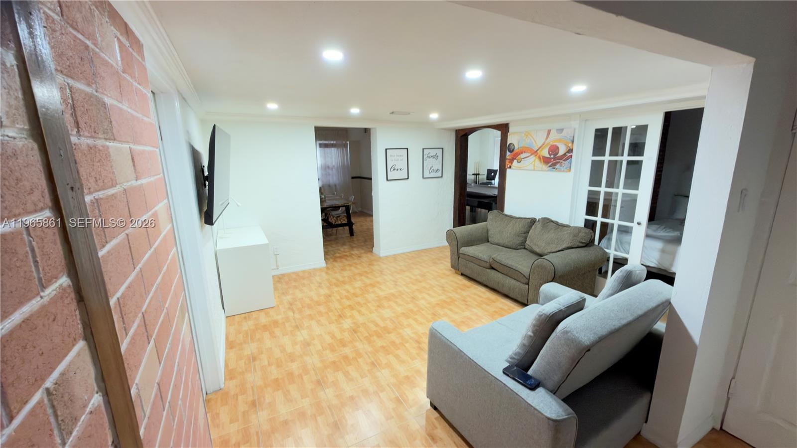 1545 NW 8th Ter, Miami FL 33125