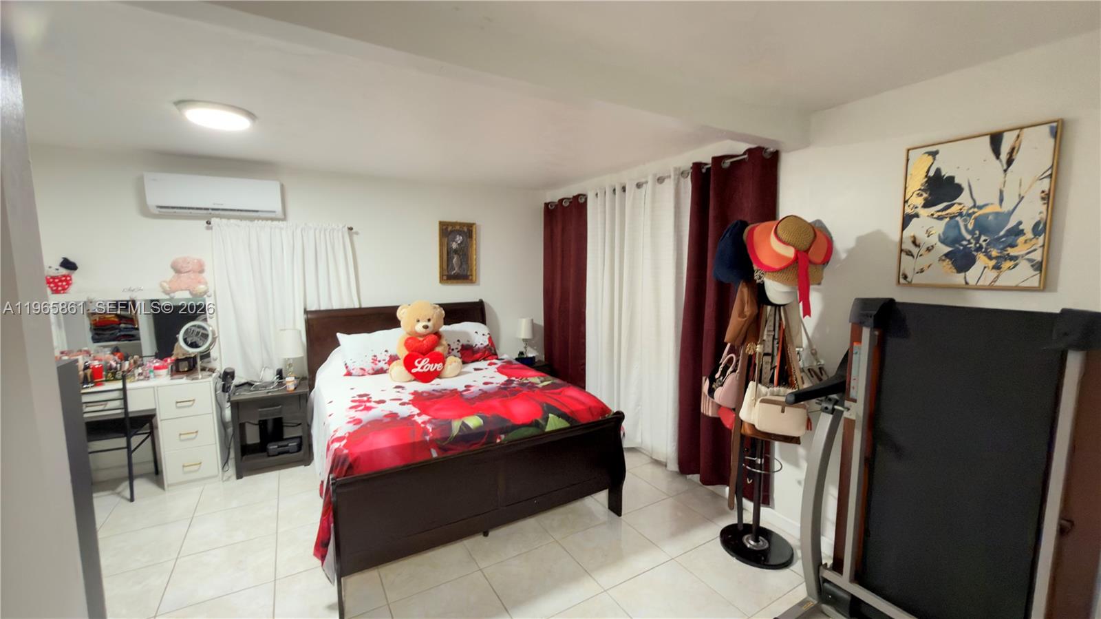 1545 NW 8th Ter, Miami FL 33125