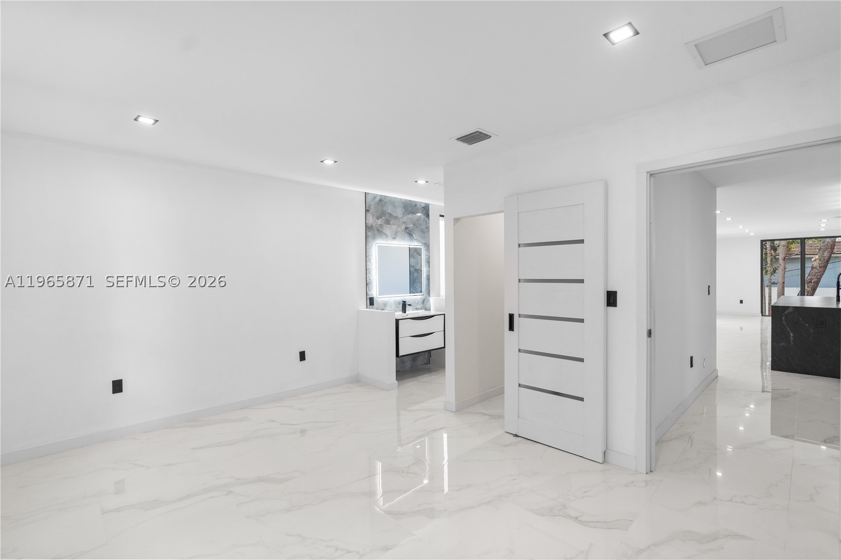 1644 NW 8th Ter, Miami FL 33125