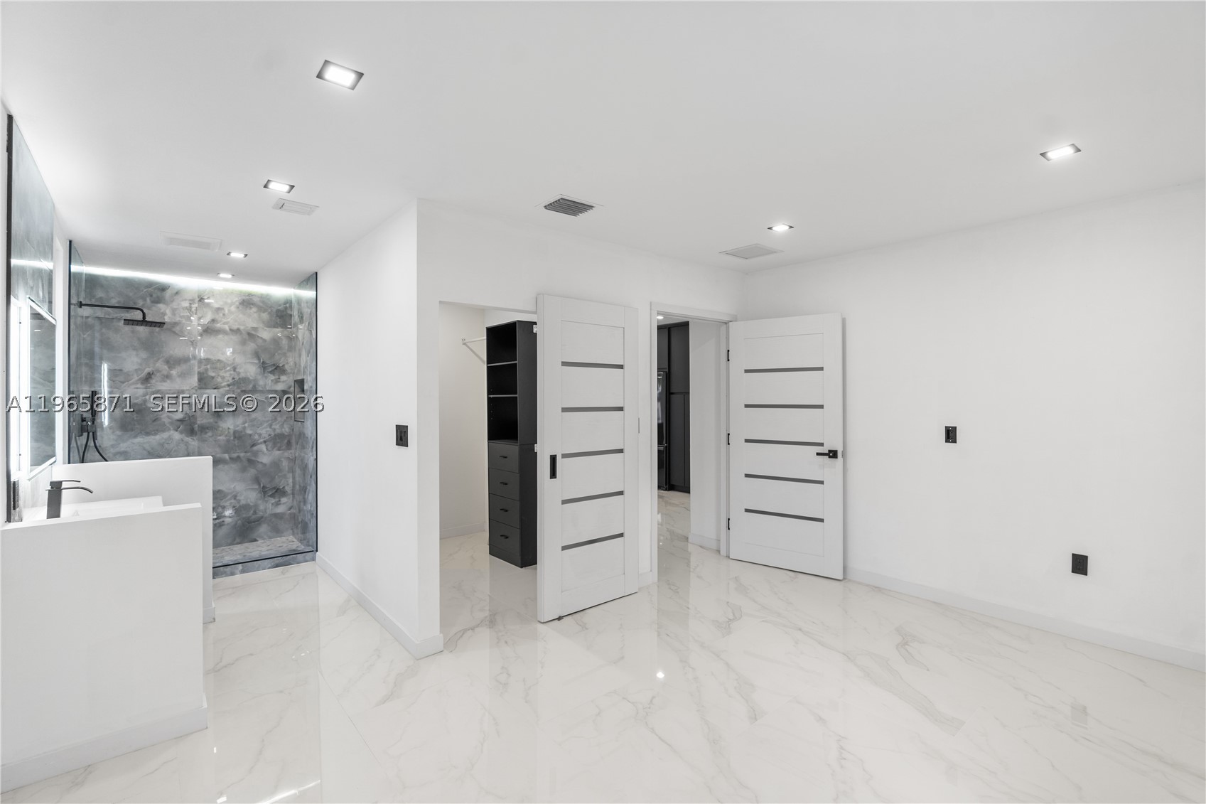 1644 NW 8th Ter, Miami FL 33125