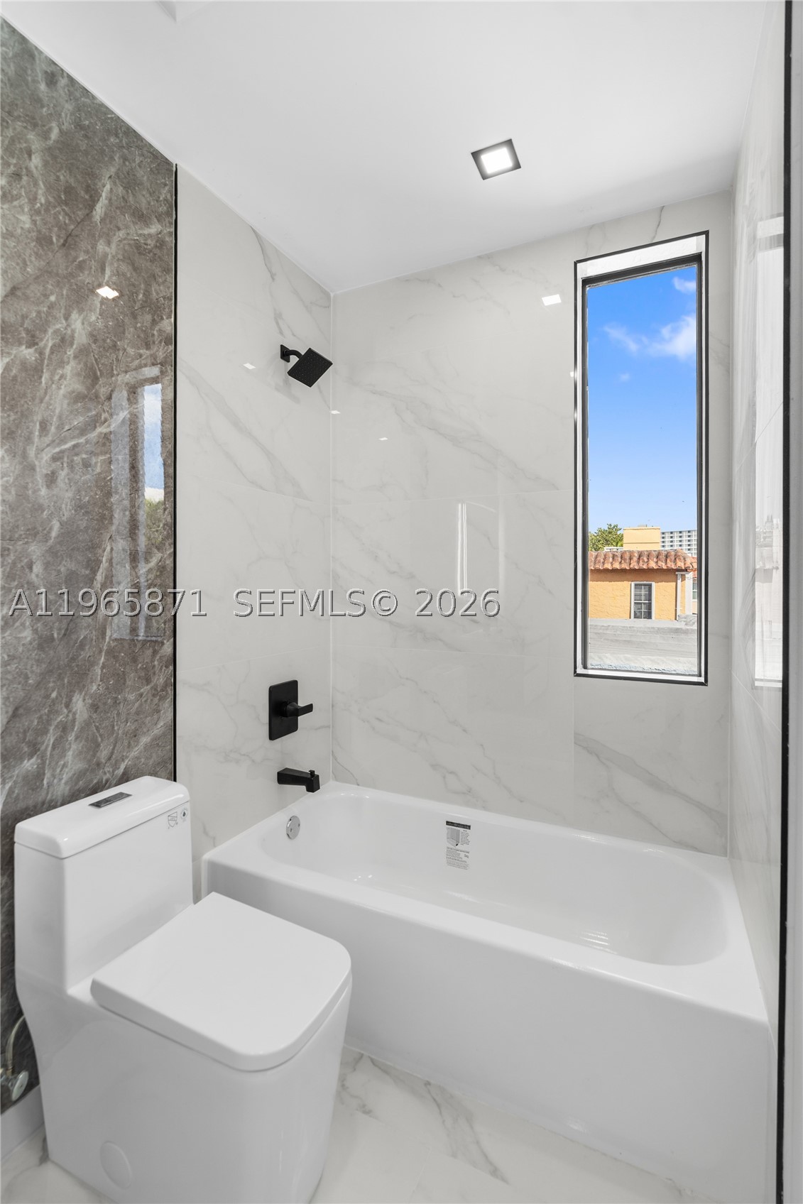 1644 NW 8th Ter, Miami FL 33125