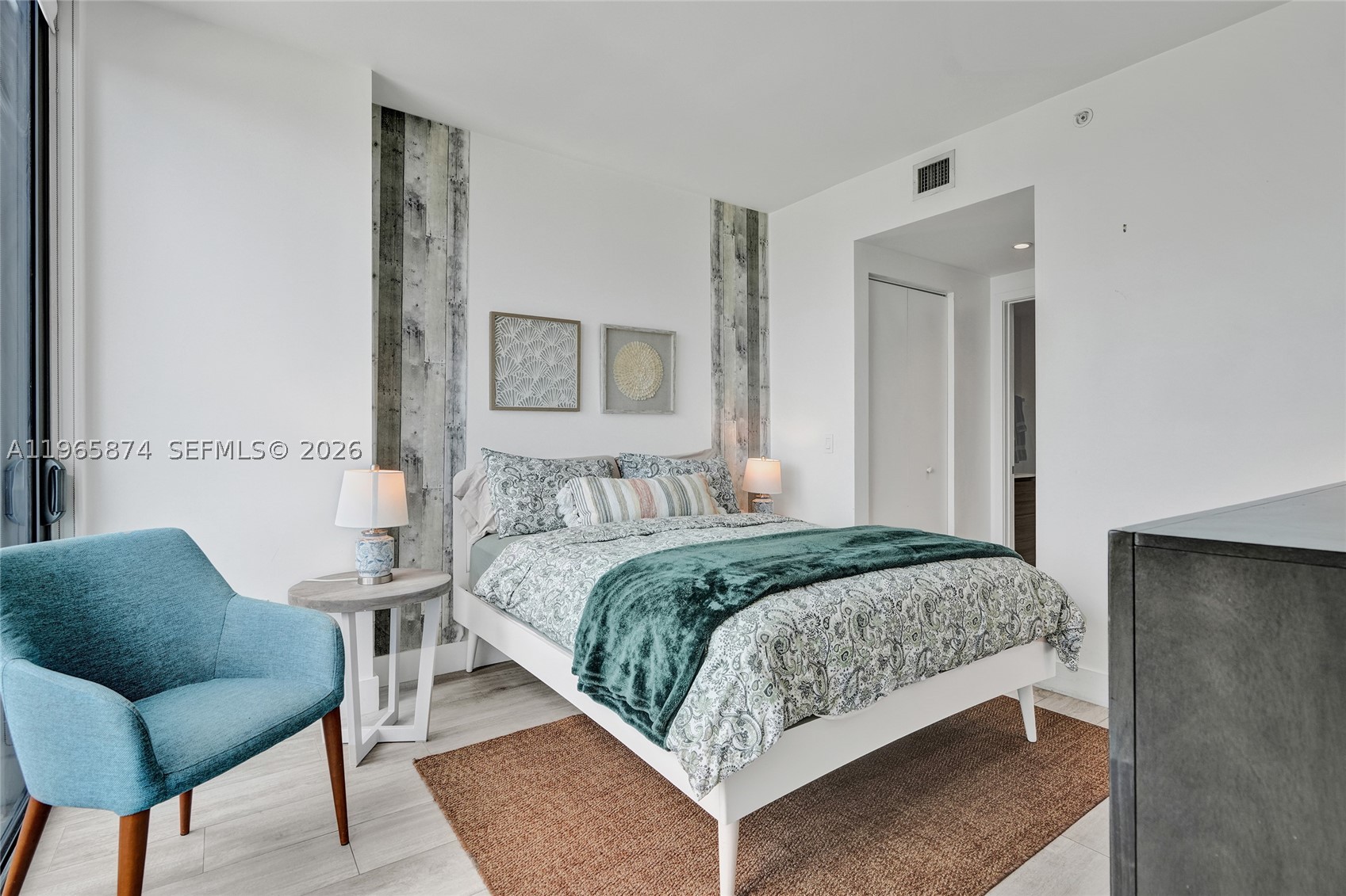121 NE 34th St #2205, Miami FL 33137