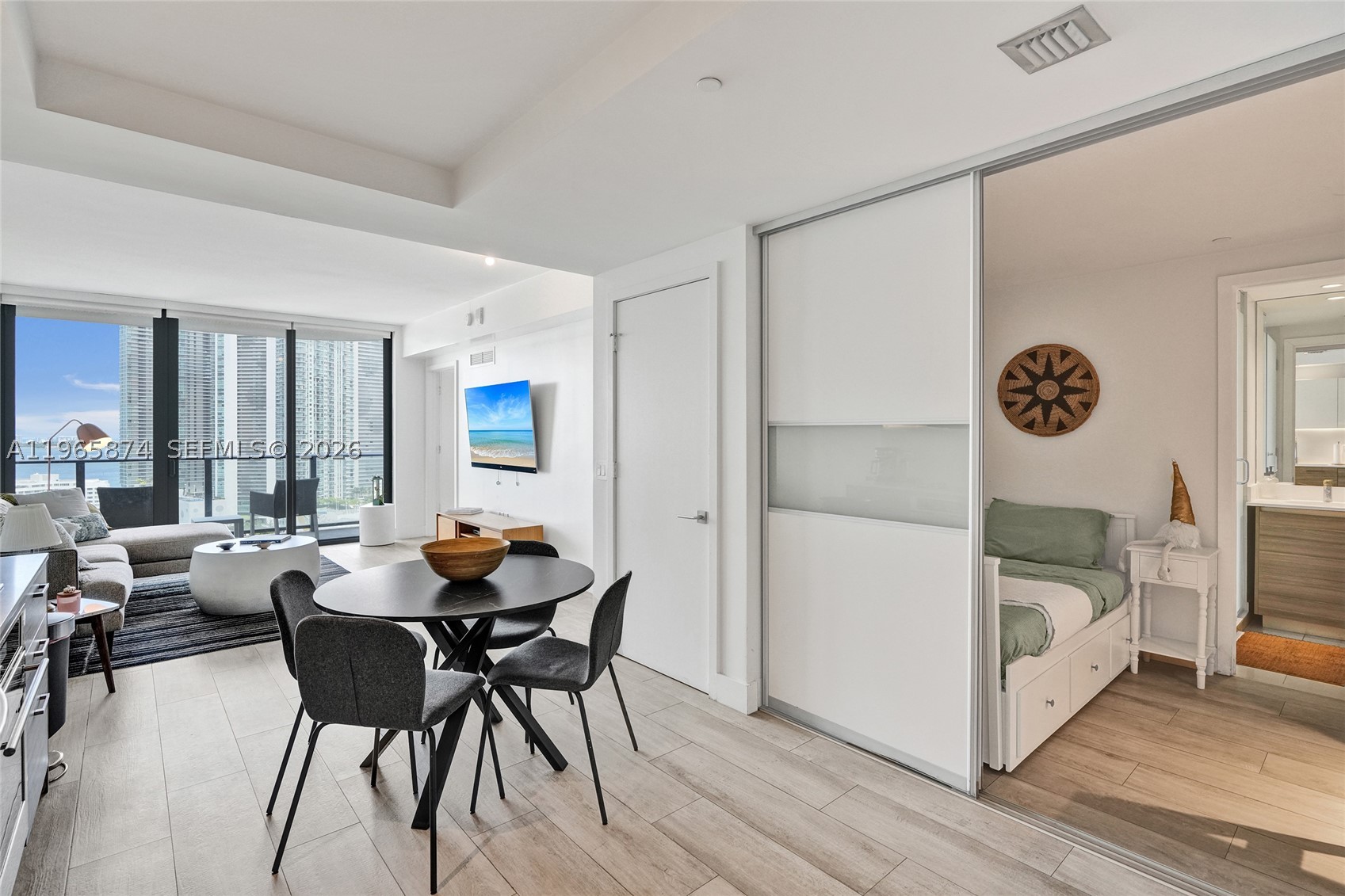 121 NE 34th St #2205, Miami FL 33137