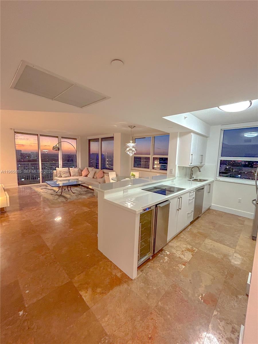 19501 W Country Club Dr #1209, Aventura FL 33180