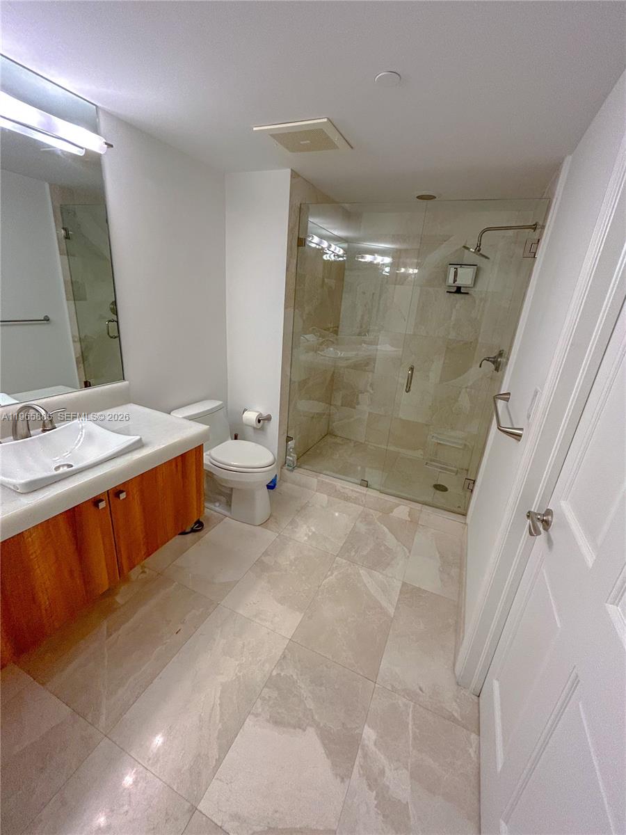 19501 W Country Club Dr #1209, Aventura FL 33180
