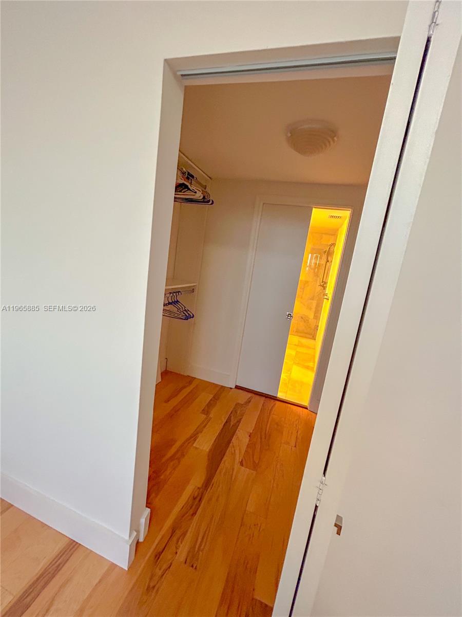 19501 W Country Club Dr #1209, Aventura FL 33180