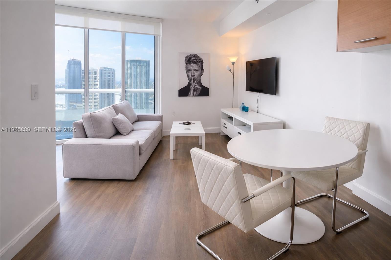 50 Biscayne Blvd #4209, Miami FL 33132