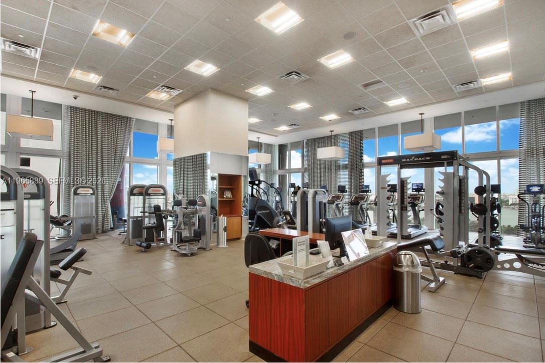 50 Biscayne Blvd #4209, Miami FL 33132