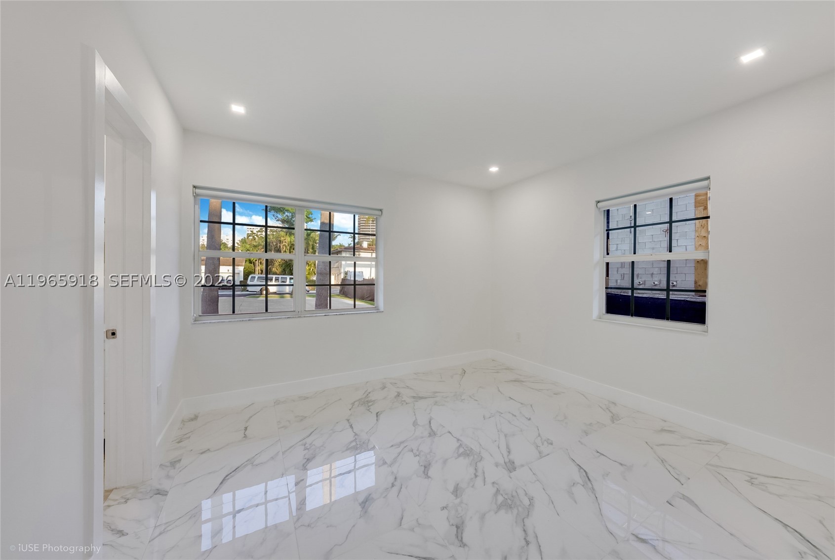 52 Camden Dr, Bal Harbour FL 33154