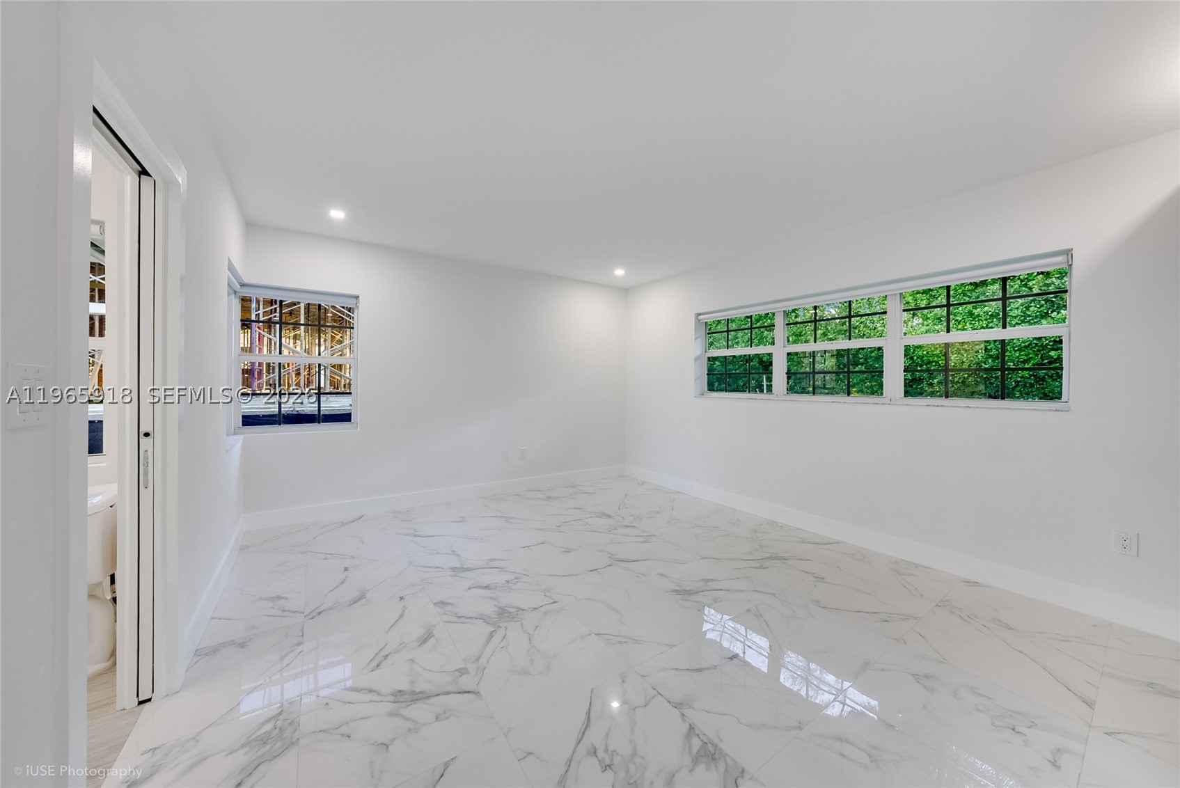 52 Camden Dr, Bal Harbour FL 33154
