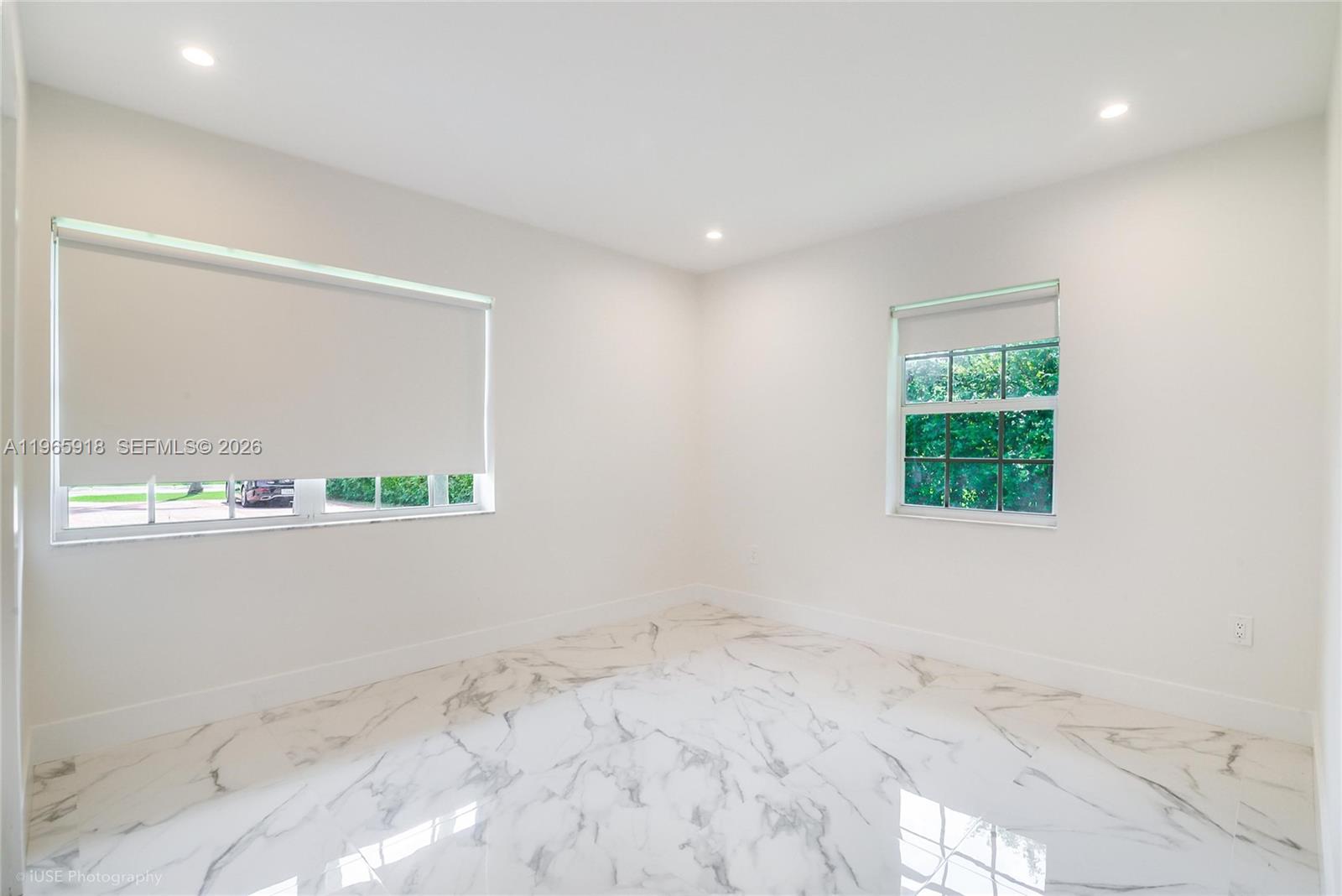 52 Camden Dr, Bal Harbour FL 33154
