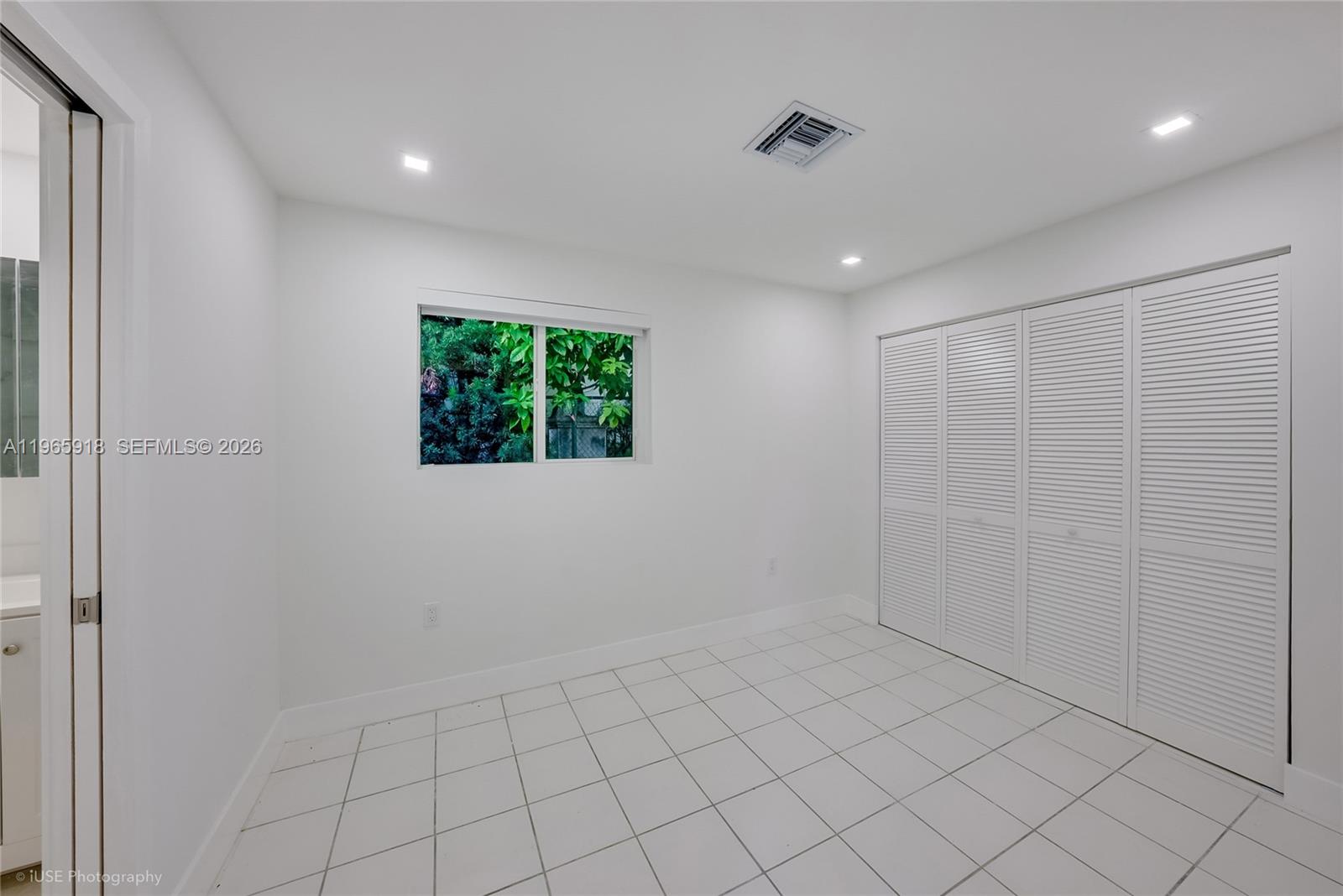 52 Camden Dr, Bal Harbour FL 33154