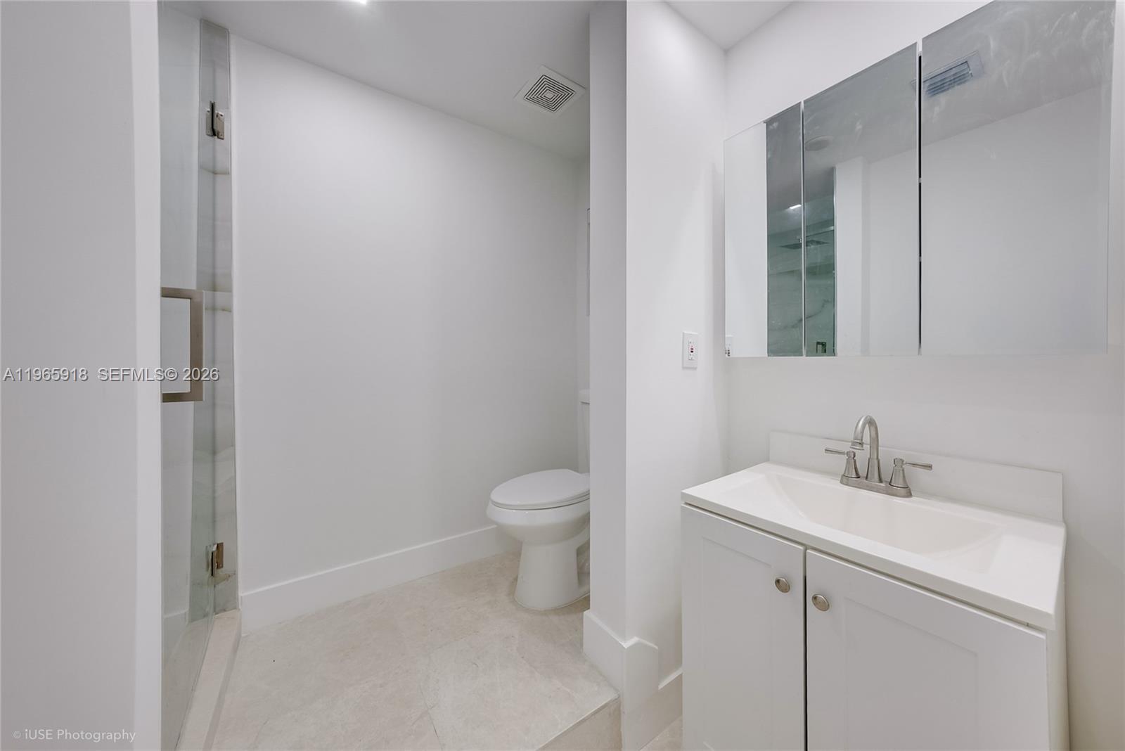52 Camden Dr, Bal Harbour FL 33154