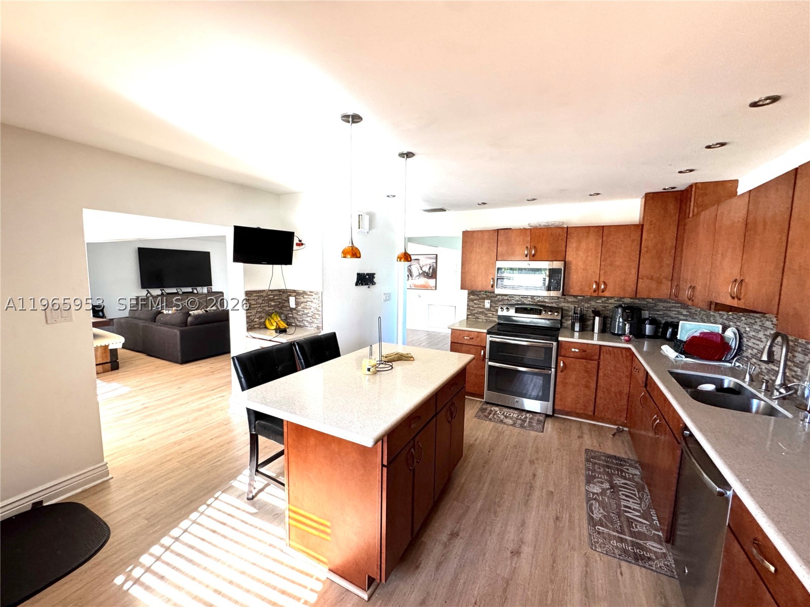 4905 Bayberry Ln, Tamarac FL 33319