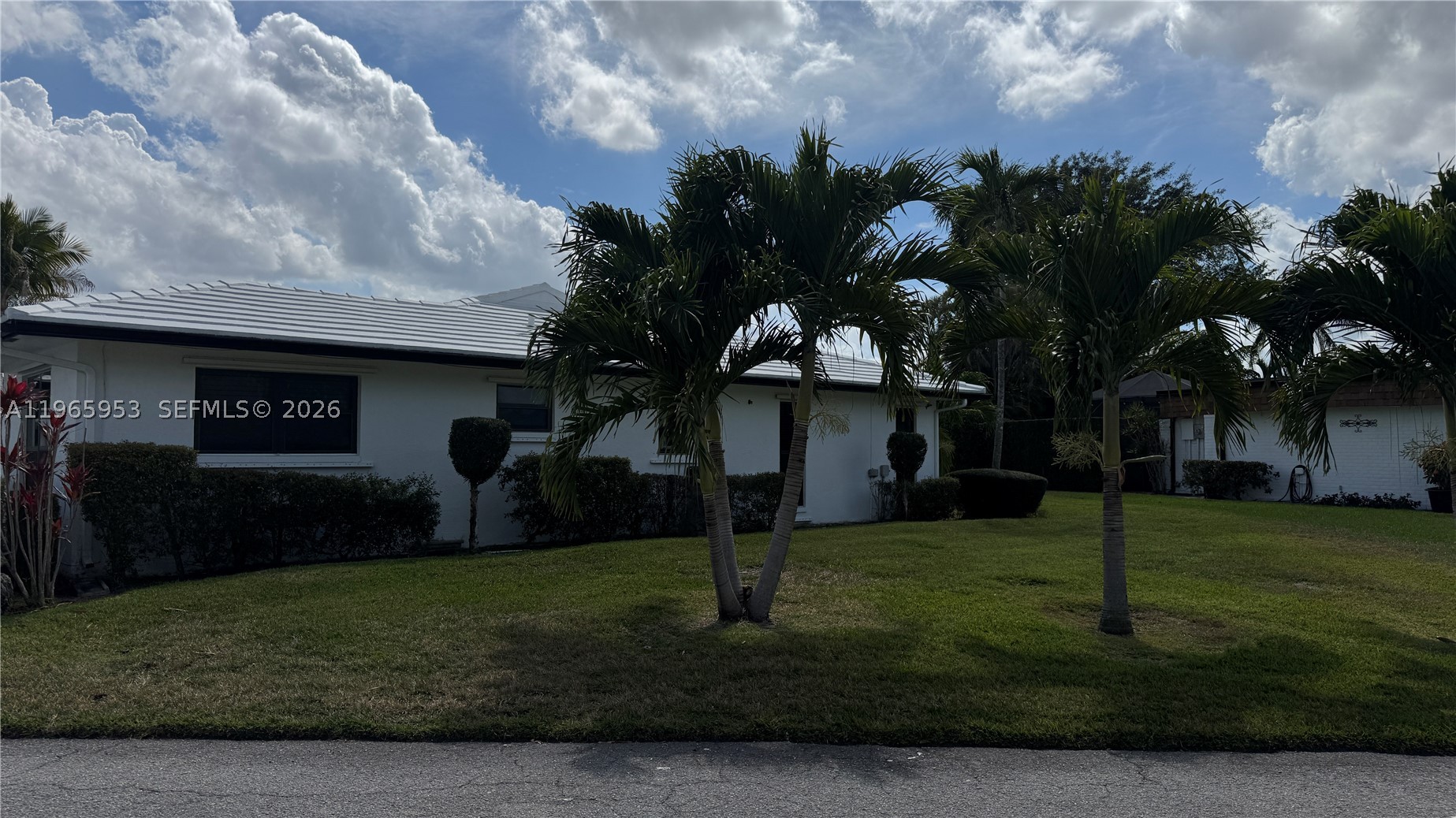 4905 Bayberry Ln, Tamarac FL 33319