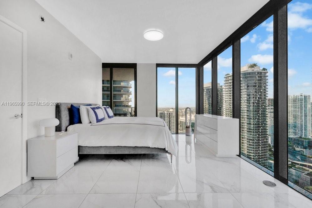 1010 Brickell Ave #4011, Miami FL 33131