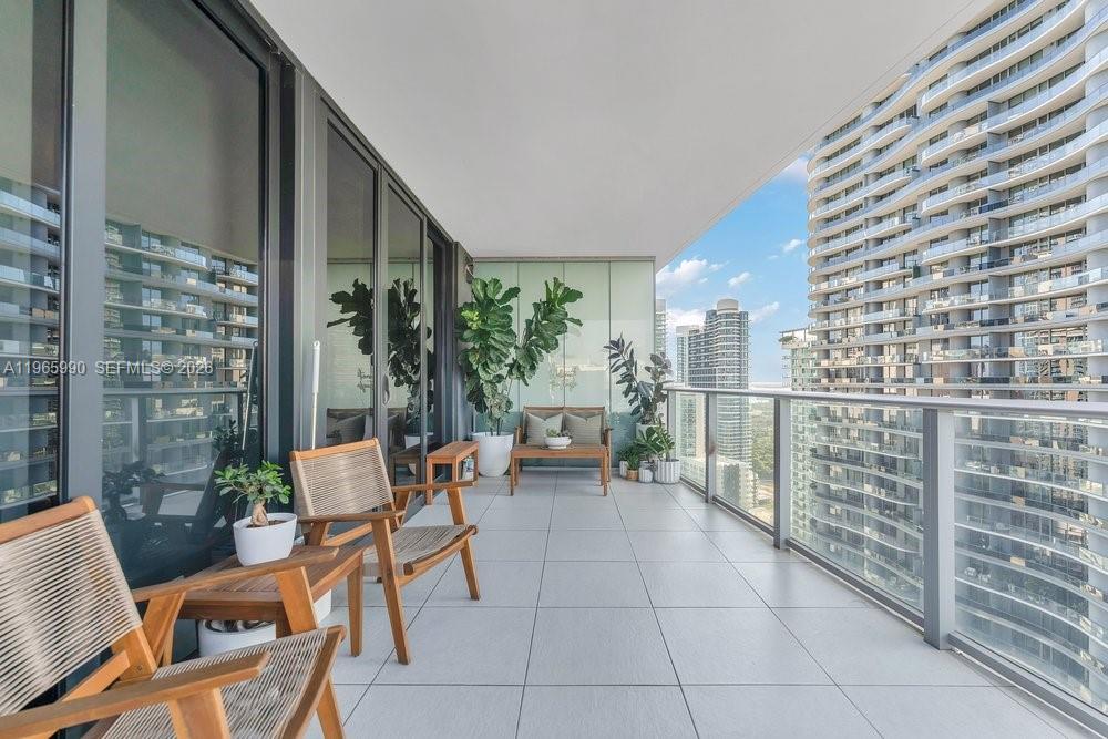 1010 Brickell Ave #4011, Miami FL 33131
