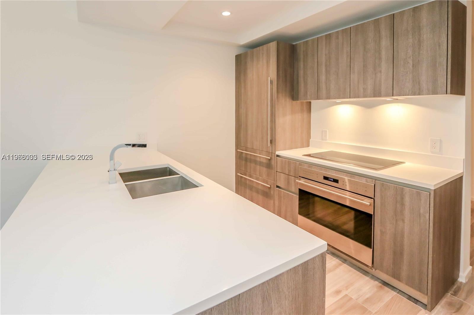 801 S Miami Ave #2708, Miami FL 33130