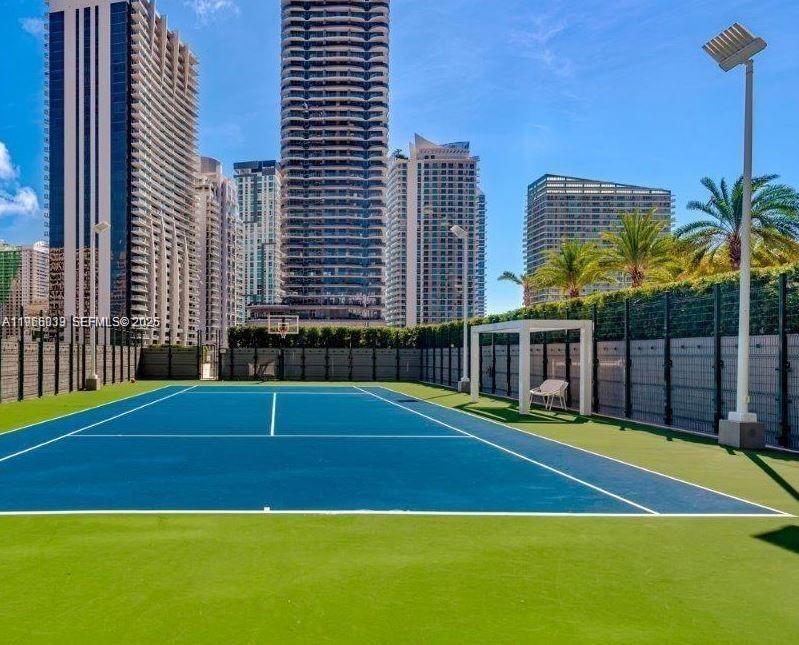 801 S Miami Ave #2708, Miami FL 33130