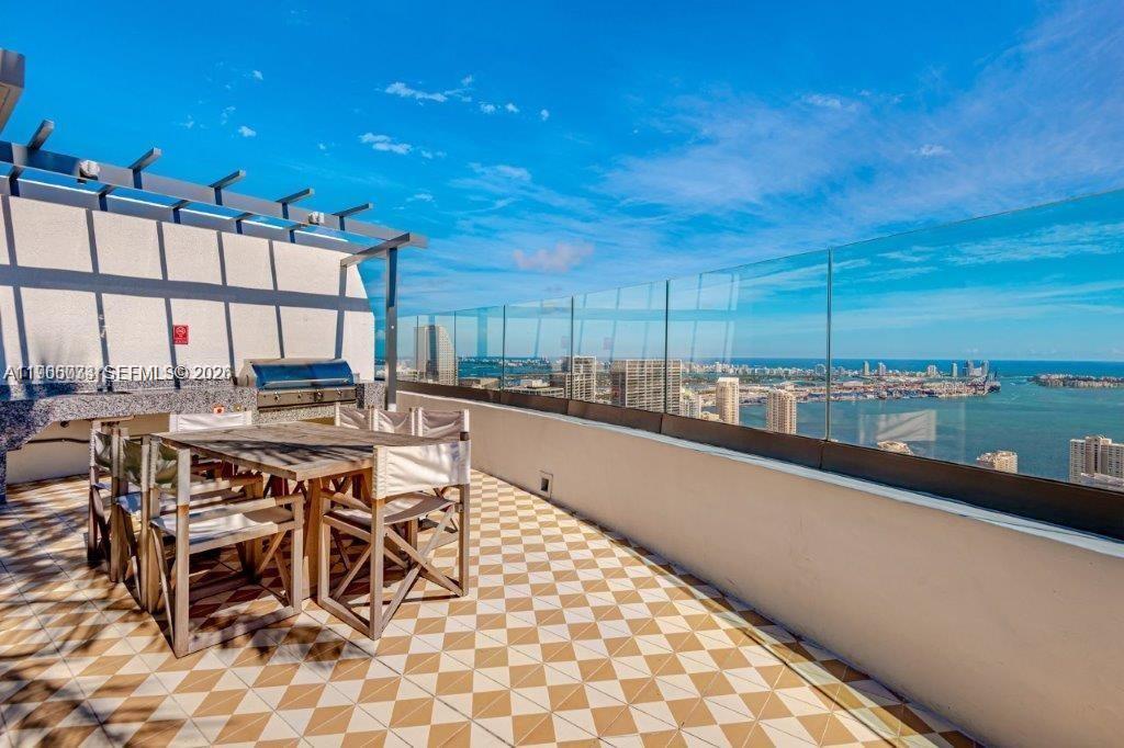 801 S Miami Ave #2708, Miami FL 33130