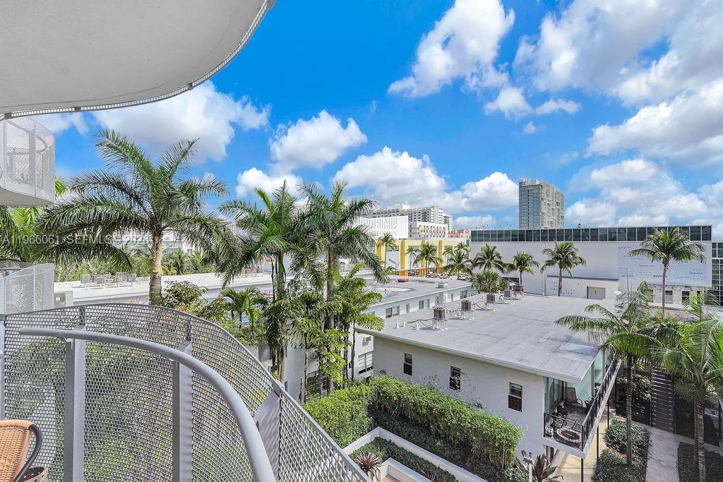 2155 Washington Ct #403, Miami Beach FL 33139