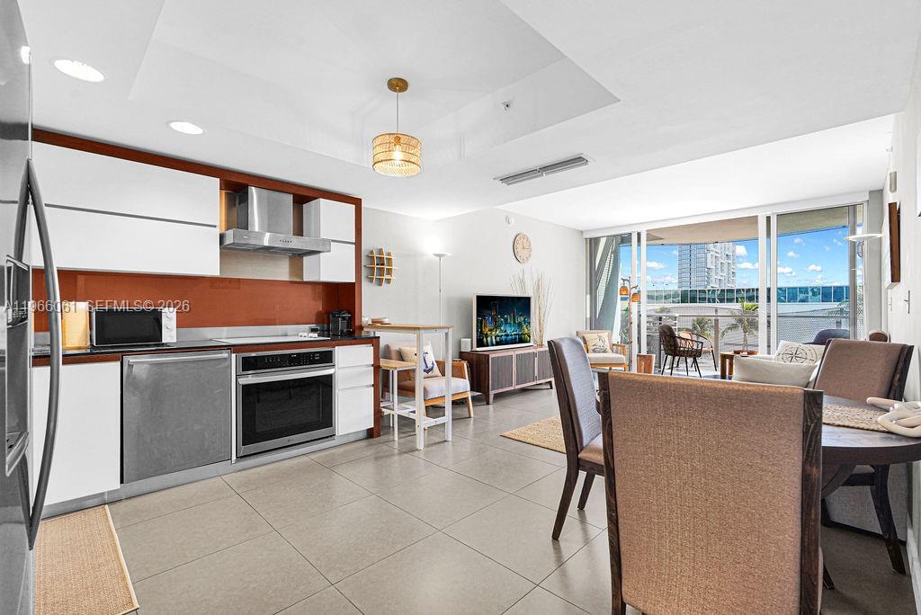 2155 Washington Ct #403, Miami Beach FL 33139