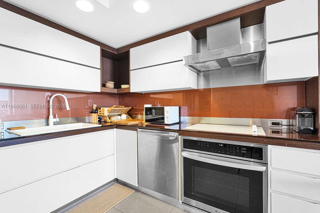 2155 Washington Ct #403, Miami Beach FL 33139