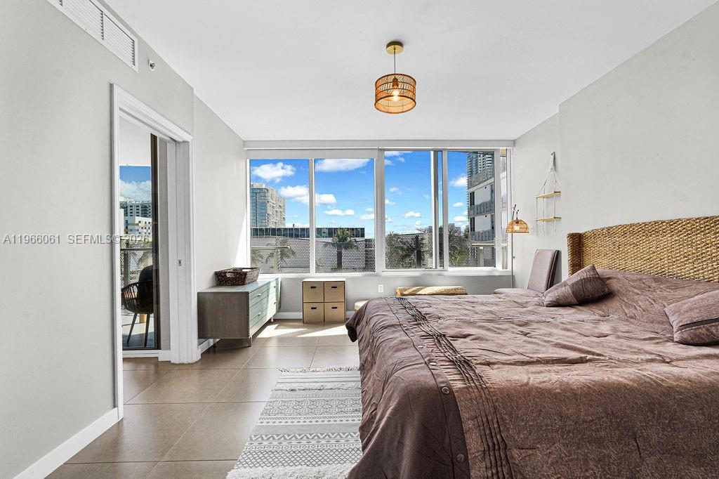 2155 Washington Ct #403, Miami Beach FL 33139