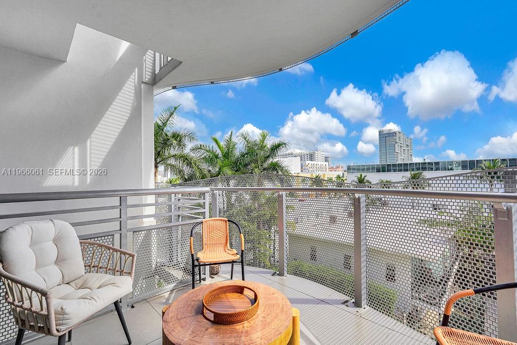 2155 Washington Ct #403, Miami Beach FL 33139