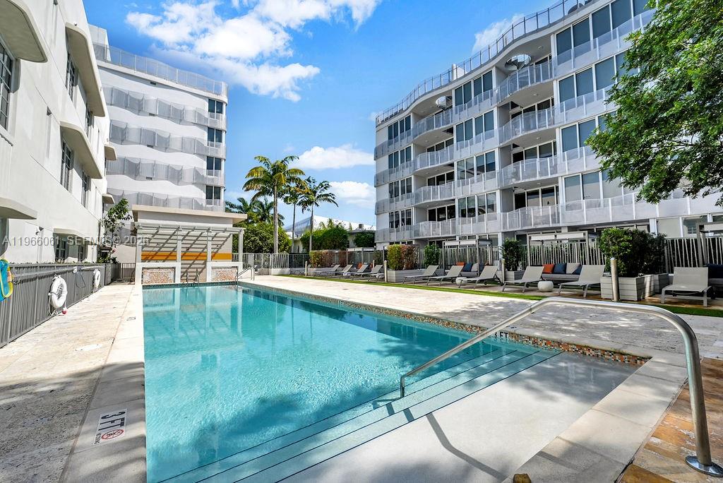 2155 Washington Ct #403, Miami Beach FL 33139