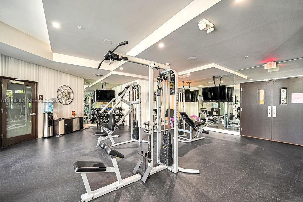 2155 Washington Ct #403, Miami Beach FL 33139