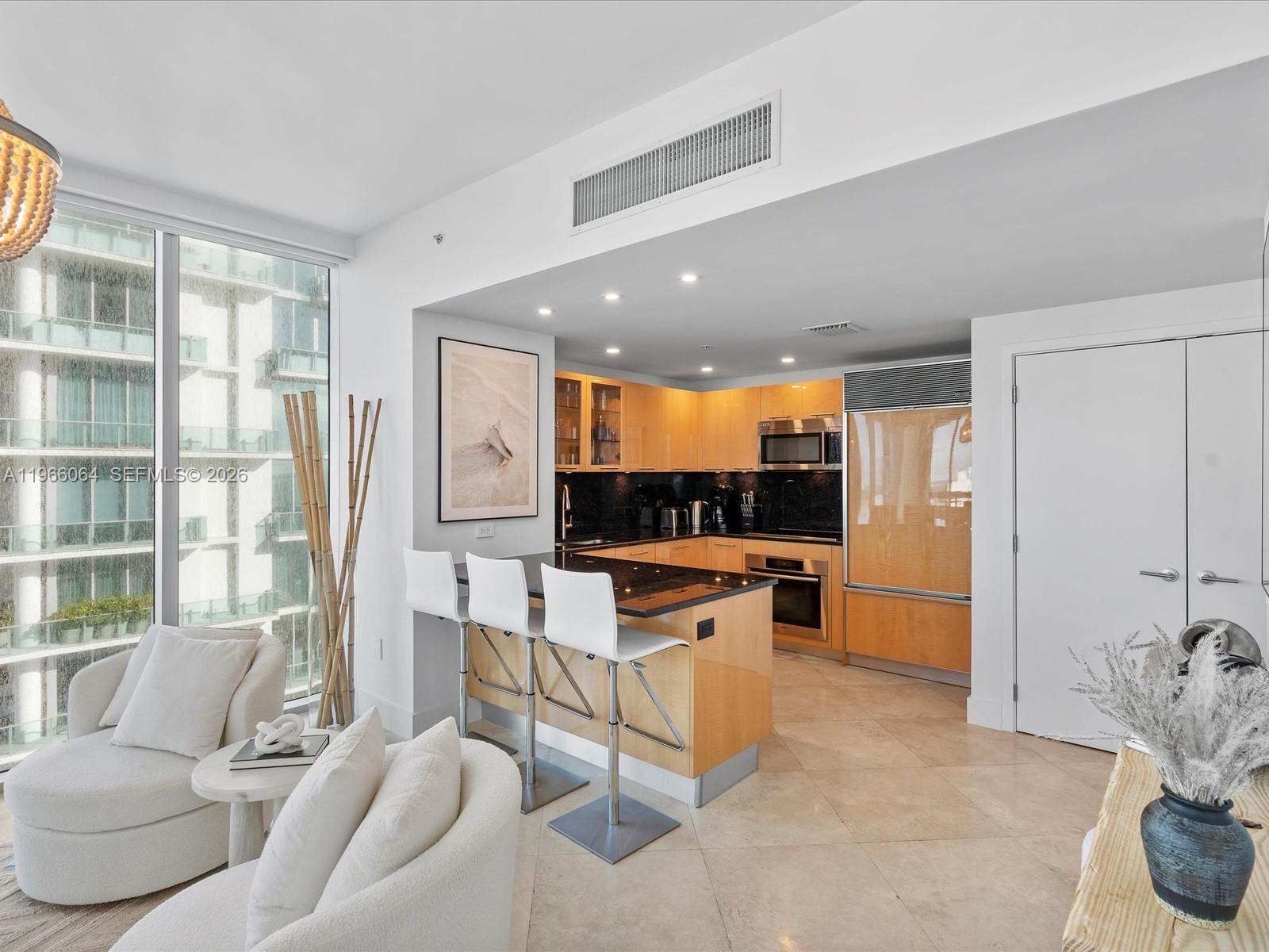 6899 Collins Ave #1704, Miami Beach FL 33141