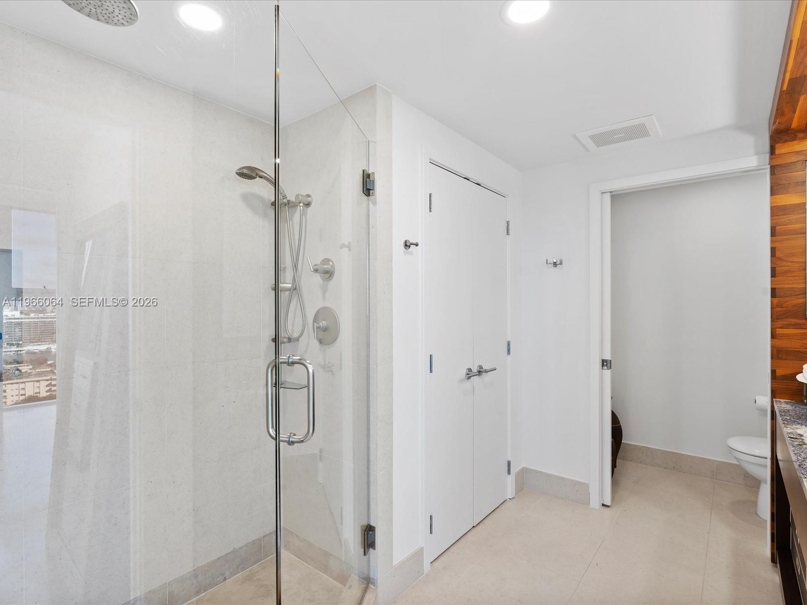 6899 Collins Ave #1704, Miami Beach FL 33141