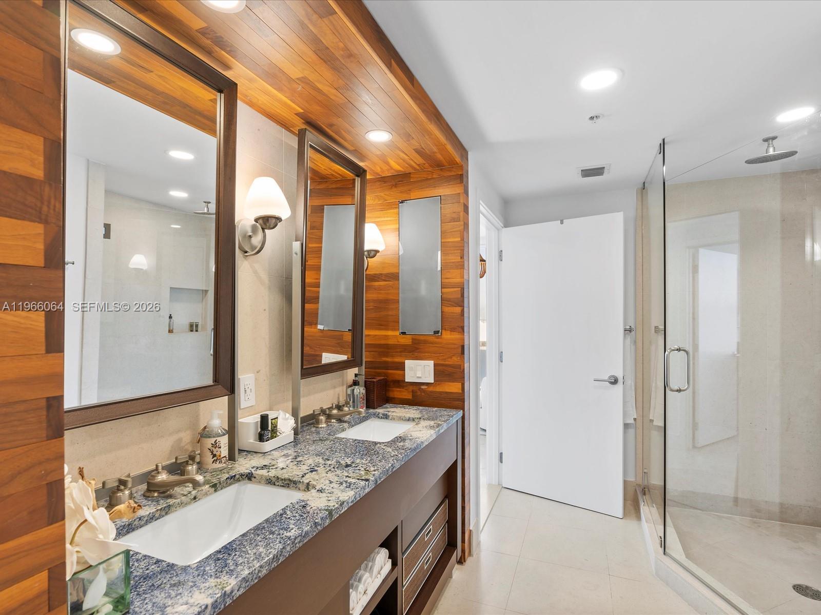 6899 Collins Ave #1704, Miami Beach FL 33141