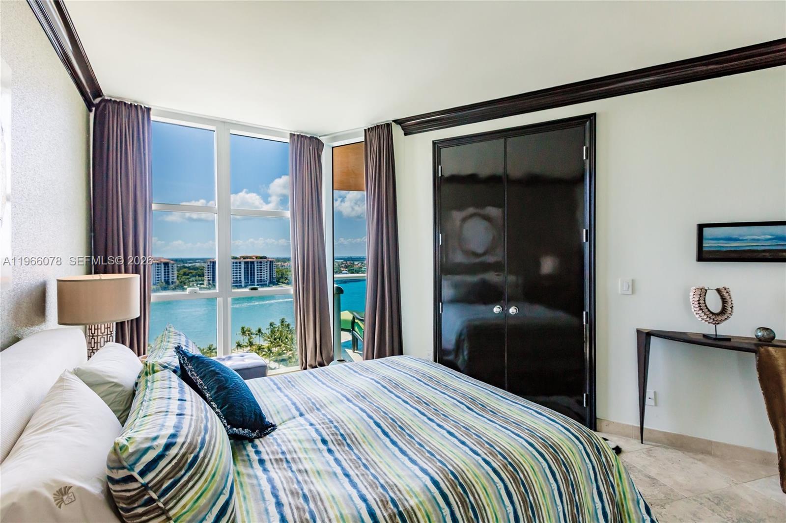 300 S Pointe Dr #1604, Miami Beach FL 33139
