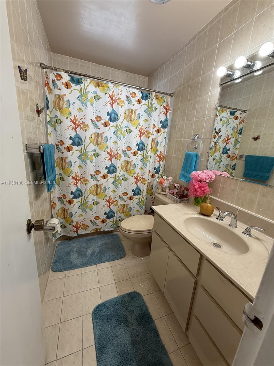 4012 SW 102 court, Miami FL 33165