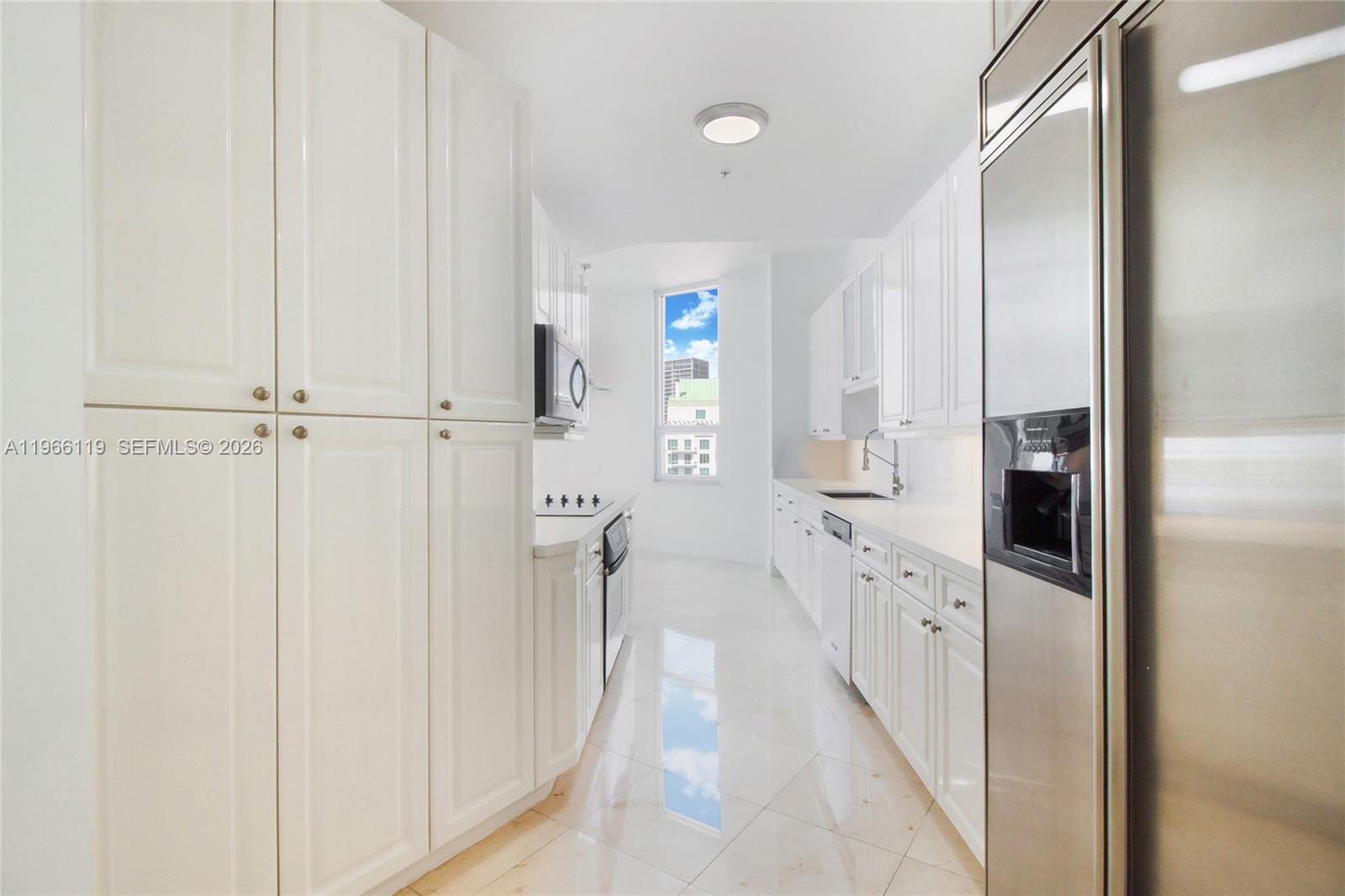 848 BRICKELL KEY DR #4306, Miami FL 33131