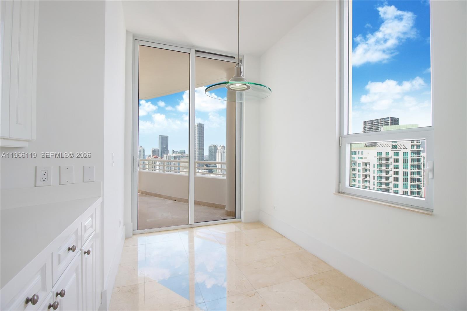 848 BRICKELL KEY DR #4306, Miami FL 33131