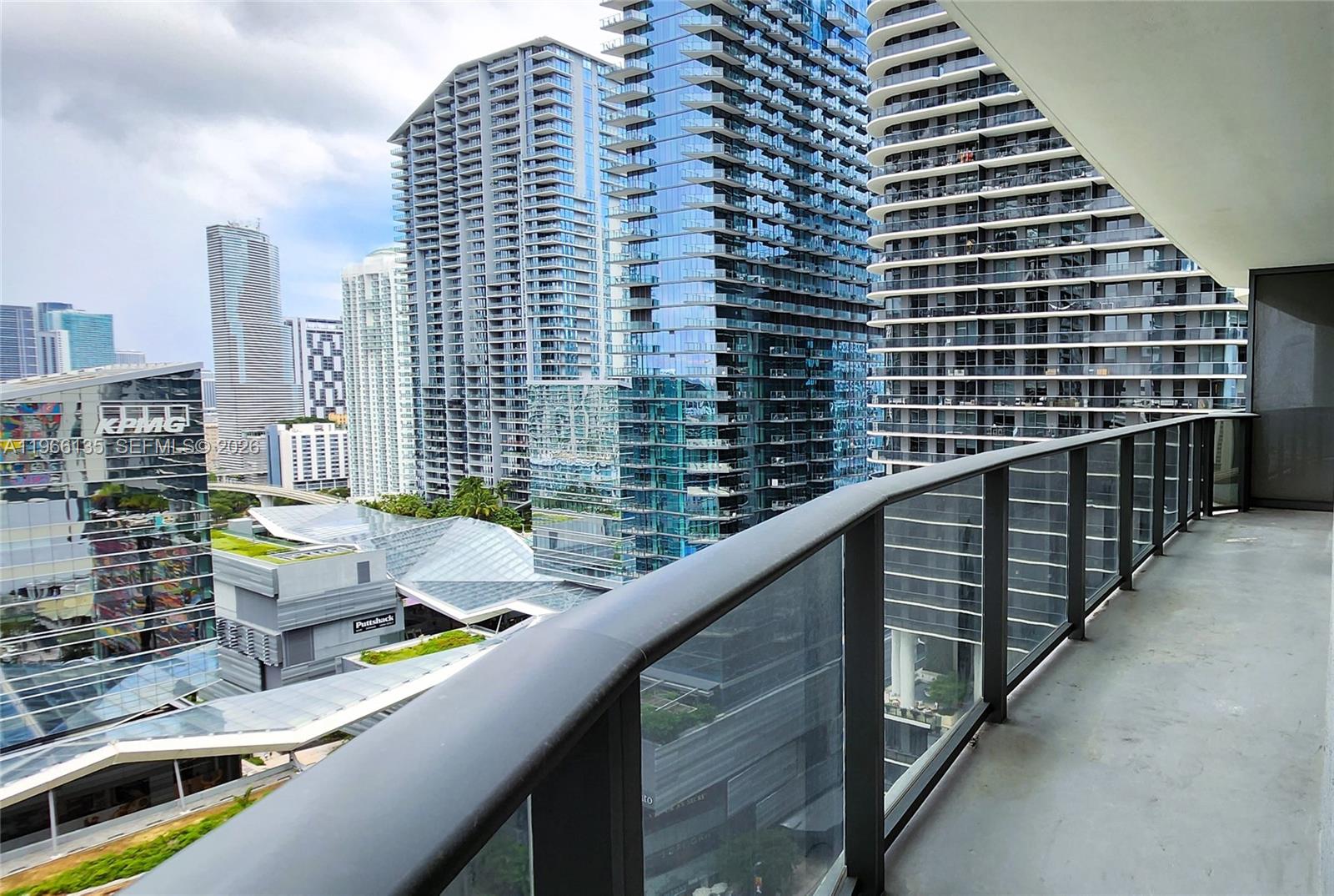 45 SW 9th St #2108, Miami FL 33130