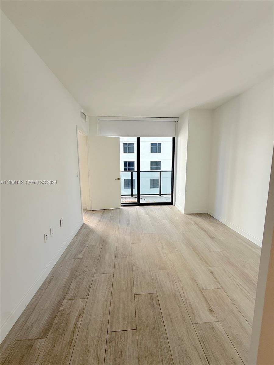 55 SW 9th St #1809, Miami FL 33130