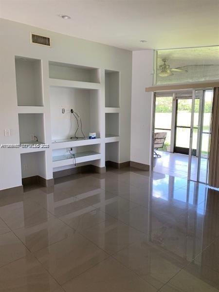 504 Woodgate Cir #C, Sunrise FL 33326