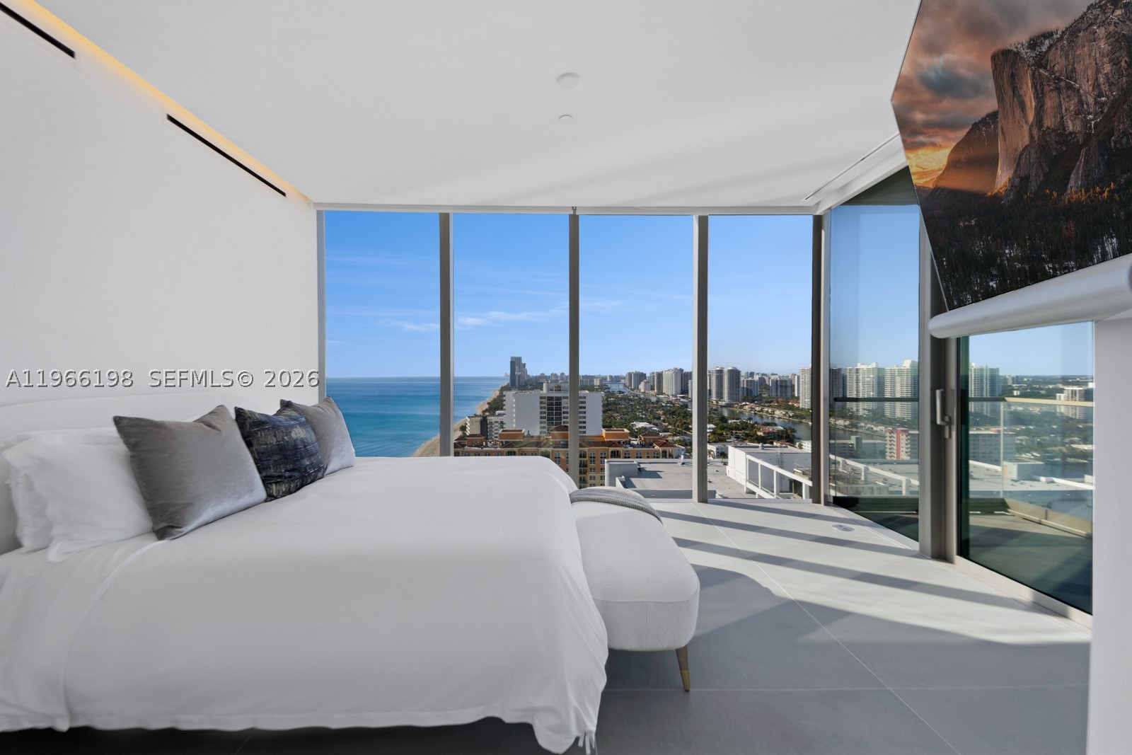 2000 S Ocean Dr #25B, Hallandale Beach FL 33009