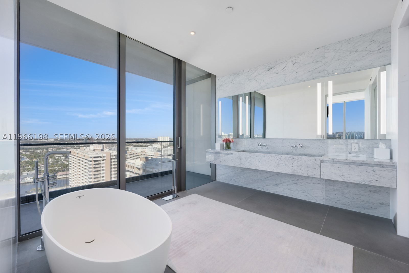 2000 S Ocean Dr #25B, Hallandale Beach FL 33009