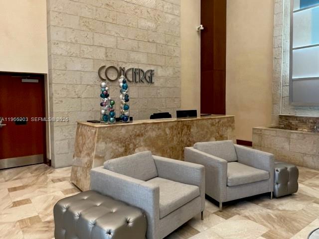 31 SE 5th St #601, Miami FL 33131