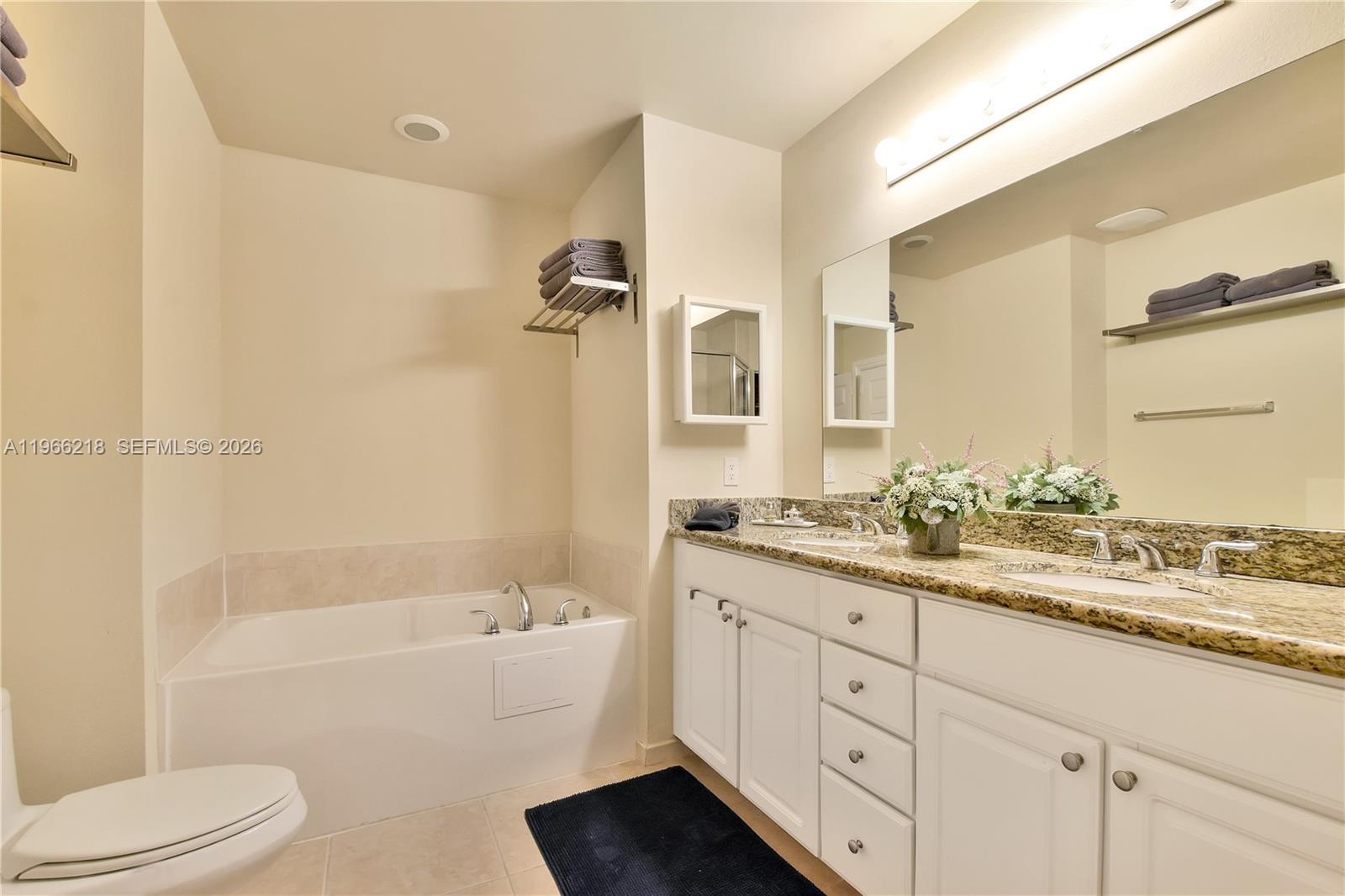 3001 NE 185th St #103, Aventura FL 33180