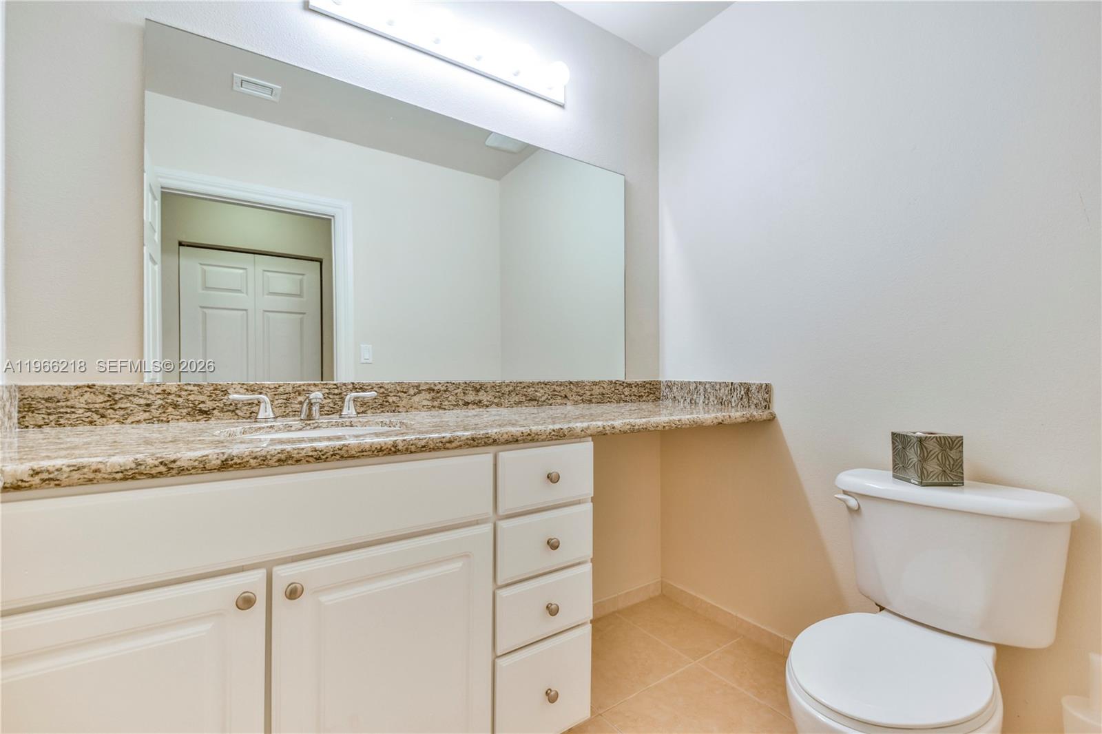 3001 NE 185th St #103, Aventura FL 33180