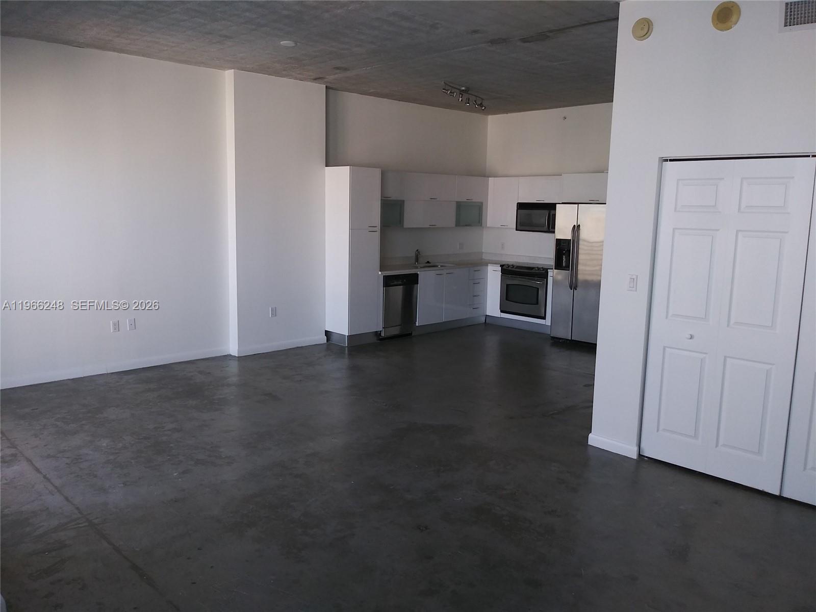 133 NE 2 AV #3107, Miami FL 33132