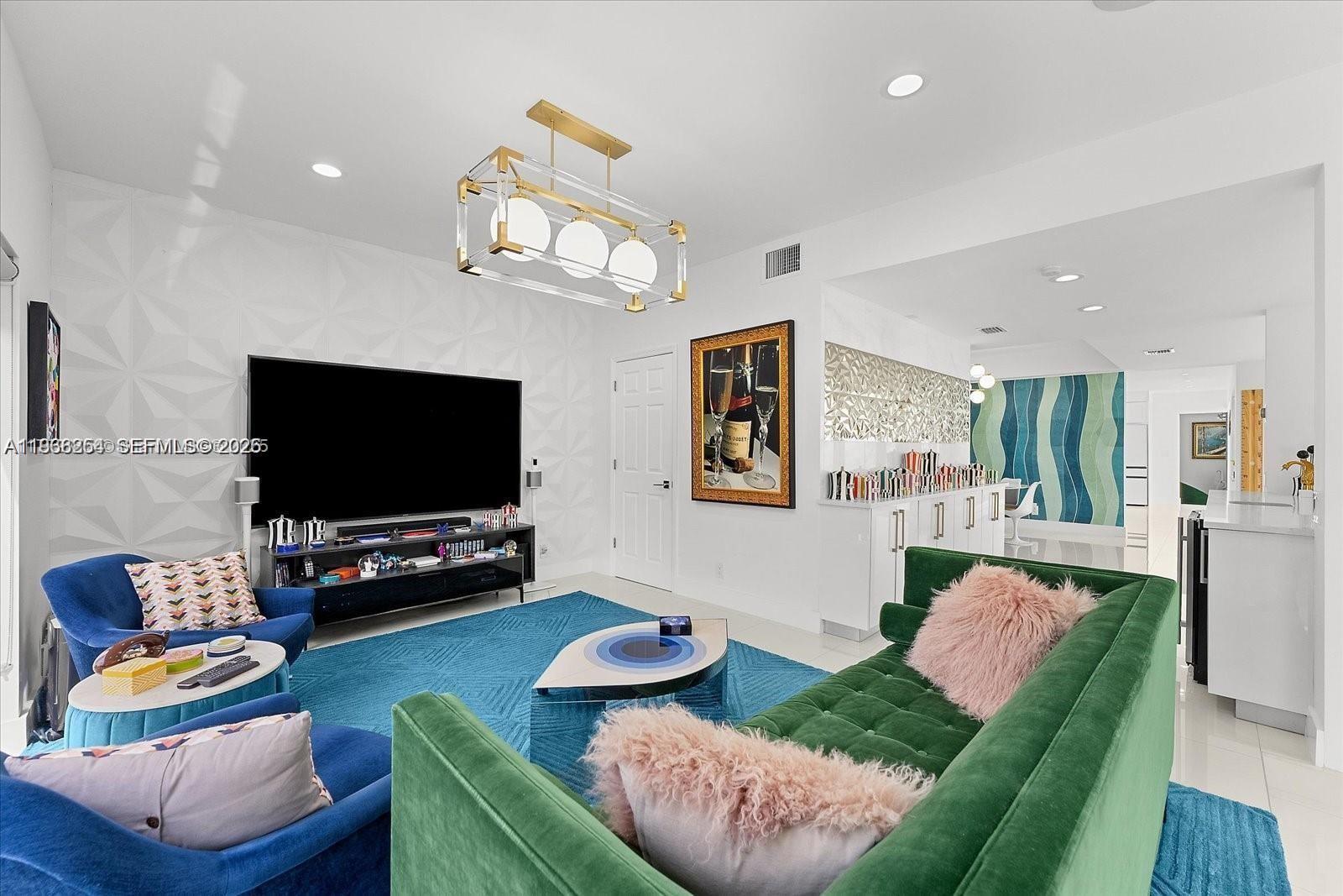 22818 El Dorado Dr, Boca Raton FL 33433