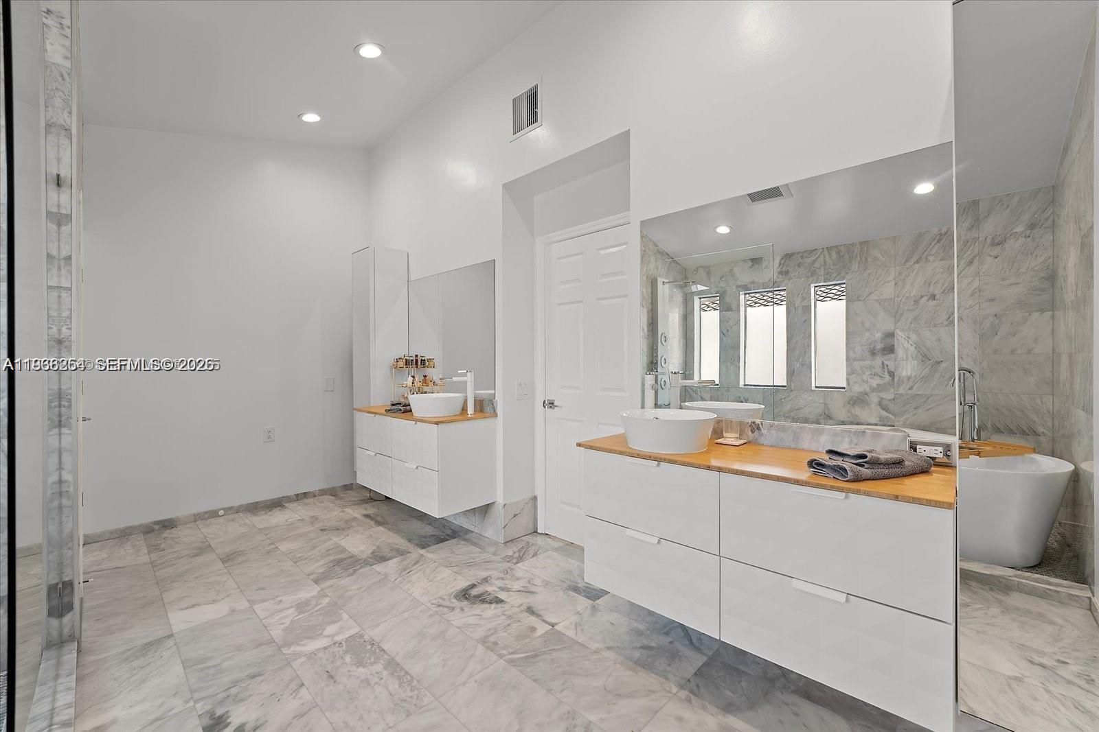 22818 El Dorado Dr, Boca Raton FL 33433
